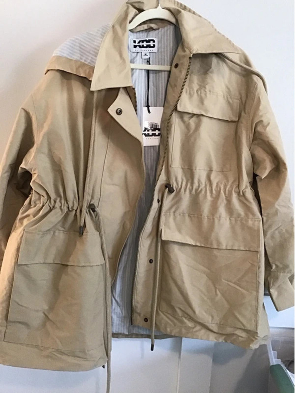 KBB Kahlana medium jacket with hood, new, cinched anorak, womens
